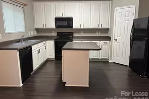 18 Sharpstone Ln, Durham, NC 27703 - Photo 4