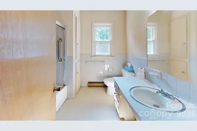 136 Marion Street, Marion, NC 28752 - Photo 28