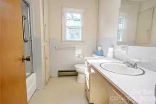 136 Marion St, Marion, NC 28752 - Photo 24