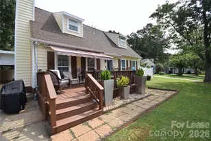 10225 Cromarty Ln, Mint Hill, NC 28227 - Photo 2