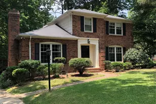 823 Tadlock Pl, Matthews, NC 28105 - Photo 2
