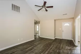 1404 Bells Knox Rd, Charlotte, NC 28214 - Photo 6