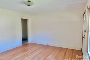 803 W Elm St, Shelby, NC 28150 - Photo 10
