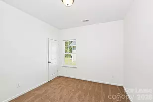 10812 Mt Holly Rd, Charlotte, NC 28214 - Photo 8