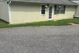 226-A Oakcrest Dr, Belmont, NC 28012 - Photo 1