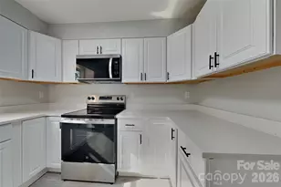 9428 White Cedar Ct, Charlotte, NC 28213 - Photo 8