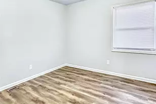 275 Efird St, Gastonia, NC 28054 - Photo 6