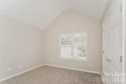 5930 Brookfield Pointe Drive, Charlotte, NC 28216 - Photo 10