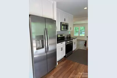 6 Green Knoll Drive, Candler, NC 28715 - Photo 2