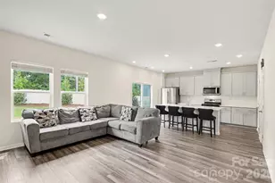 1224 Harland St, Charlotte, NC 28216 - Photo 8