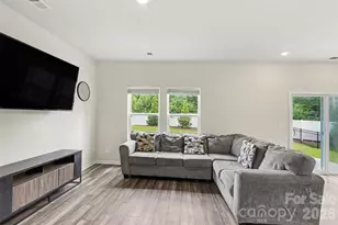 1224 Harland St, Charlotte, NC 28216 - Photo 6