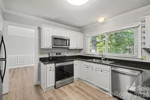 8710 Twin Trail Dr, Huntersville, NC 28078 - Photo 10