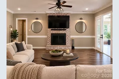 3709 Stoneglen Path, Charlotte, NC 28269 - Photo 2
