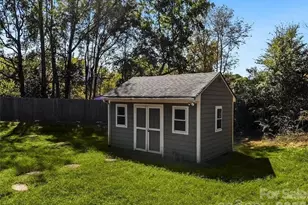 3709 Stoneglen Path, Charlotte, NC 28269 - Photo 20
