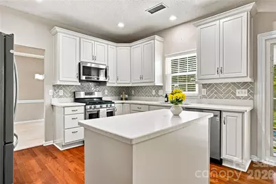 5477 Cambridge Bay Drive, Charlotte, NC 28269 - Photo 4