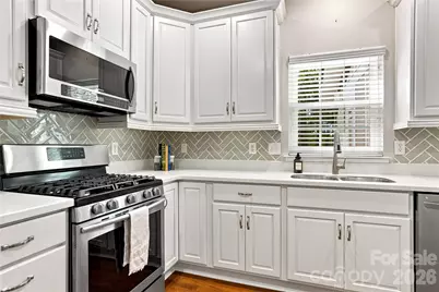 5477 Cambridge Bay Drive, Charlotte, NC 28269 - Photo 6