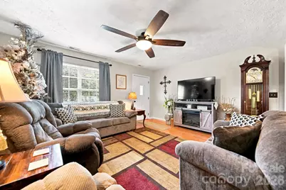 803 Whetstone Place SW, Conover, NC 28613 - Photo 6