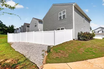5224 Belstone Lane, Charlotte, NC 28215 - Photo 26
