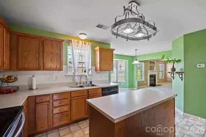 2015 Mallard Pointe Drive, Kannapolis, NC 28083 - Photo 10