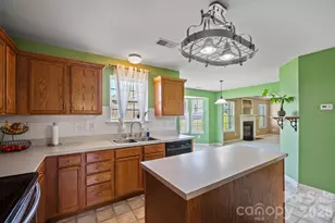 2015 Mallard Pointe Dr, Kannapolis, NC 28083 - Photo 10