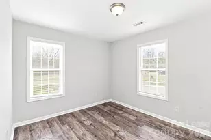 1109 Crescent Way, Wingate, NC 28174 - Photo 8