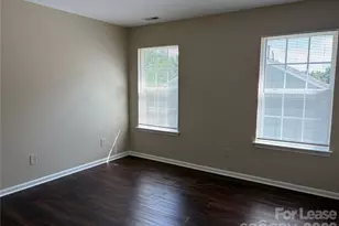 3707 Rocky Brook Ct, Charlotte, NC 28269 - Photo 30