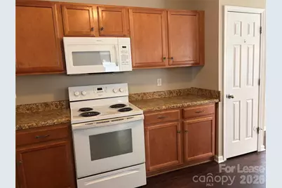 3707 Rocky Brook Court, Charlotte, NC 28269 - Photo 10