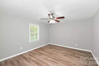 209 Pilots Ridge Drive, Bessemer City, NC 28016 - Photo 10