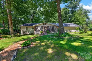 42 Timothy Ln, Candler, NC 28715 - Photo 2
