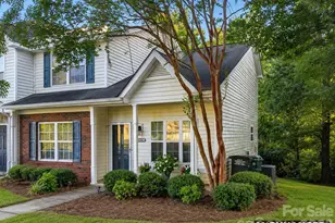 10106 Ballyclare Ct, Charlotte, NC 28213 - Photo 2