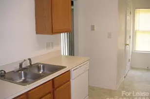 1005 Karendale Ave, Charlotte, NC 28208 - Photo 4