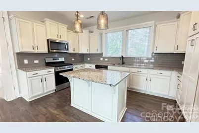 3205 Shamrock Drive, Charlotte, NC 28215 - Photo 6