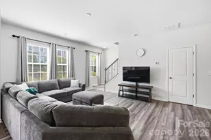 9709 Inkberry Dr, Gastonia, NC 28056 - Photo 2