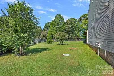 120 Dublin Court, Statesville, NC 28677 - Photo 38