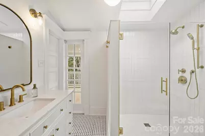 320 E Worthington Avenue, Charlotte, NC 28203 - Photo 20