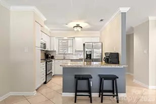 9816 Emerald Point Dr, Charlotte, NC 28278 - Photo 8