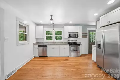 322 Crescent Avenue, Hendersonville, NC 28792 - Photo 14