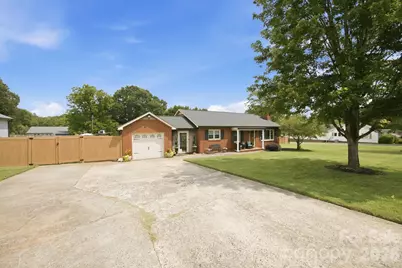 300 Eastwood Drive, Mount Holly, NC 28120 - Photo 40