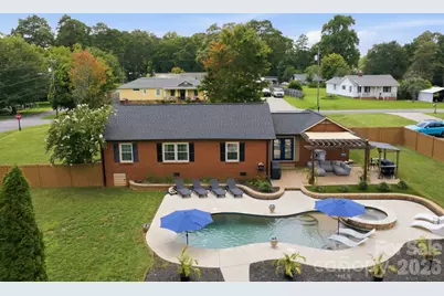 300 Eastwood Drive, Mount Holly, NC 28120 - Photo 4