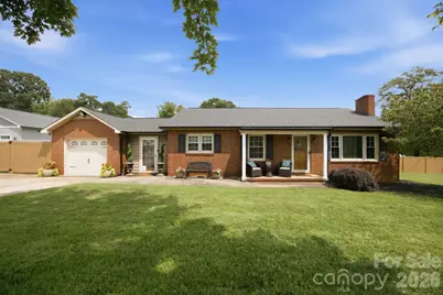 300 Eastwood Drive, Mount Holly, NC 28120 - Photo 2