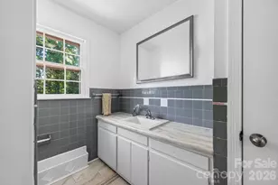 2 Independence Blvd, Asheville, NC 28805 - Photo 16