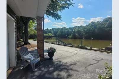 2200 6th Street NW #3B, Hickory, NC 28601 - Photo 14