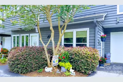 2200 6th Street NW #3B, Hickory, NC 28601 - Photo 12