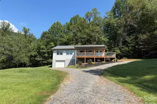 1124 McDonald Rd, Hayesville, NC 28904 - Photo 2