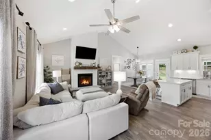 301 Pinehurst Dr, Kings Mountain, NC 28086 - Photo 6