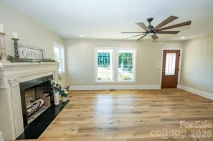 118 Alexander St, Forest City, NC 28043 - Photo 10