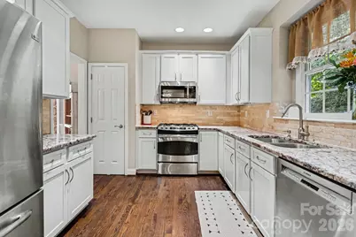 1924 Dearmon Drive, Charlotte, NC 28205 - Photo 12