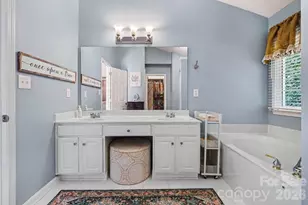 1924 Dearmon Dr, Charlotte, NC 28205 - Photo 22