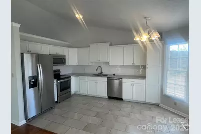1444 Farmington Hills Drive, Conover, NC 28613 - Photo 6