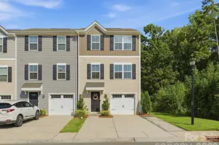 1003 Rushing Ln, Fort Mill, SC 29715 - Photo 2